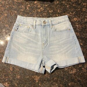 No Boundaries Light Wash Jean Shorts